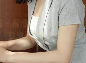 模范学院 – 柳侑绮Sevenbaby的吊带福利，这波合理吧？够给力吧？