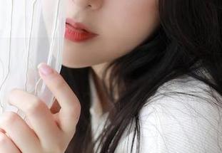 模范学院 – 王梓童Doirs的套装写真，果然是有故事的，让我想多了…
