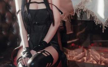 清水由乃的牛仔裤写真：一场裤子的聚会，等不及要见面的节奏