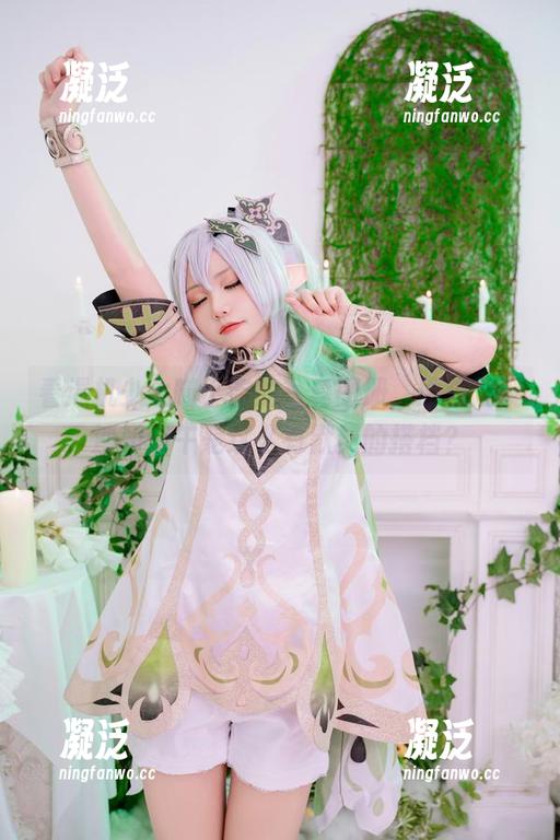 看爆机少女喵小吉的写真图册，原来浣溪沙和端午是这么有默契的搭档？