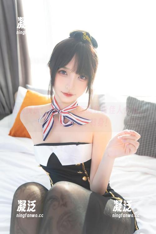 私房快乐：神乐坂真东的红粉佳人合集，注意她的每个转身！