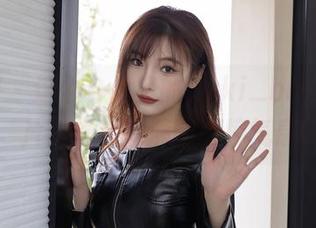 秀人网 – 这个办公室的Suki_baby：图片合集和满满的恶搞气息