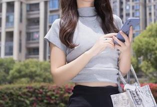 秀人网 – 关于周于希Sally和她的皮衣，我只想说，明明是美图，却让我觉得有种打劫的紧迫感。