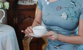 秀人网 – 不同凡响！玄子最新体操服美图，吸引目光停不下来。