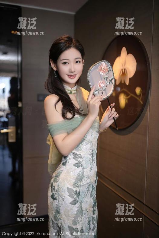 秀人网-王馨瑶yanni 秀人网 - 自拍大王王馨瑶yanni:这本写真集,你敢不下载吗?