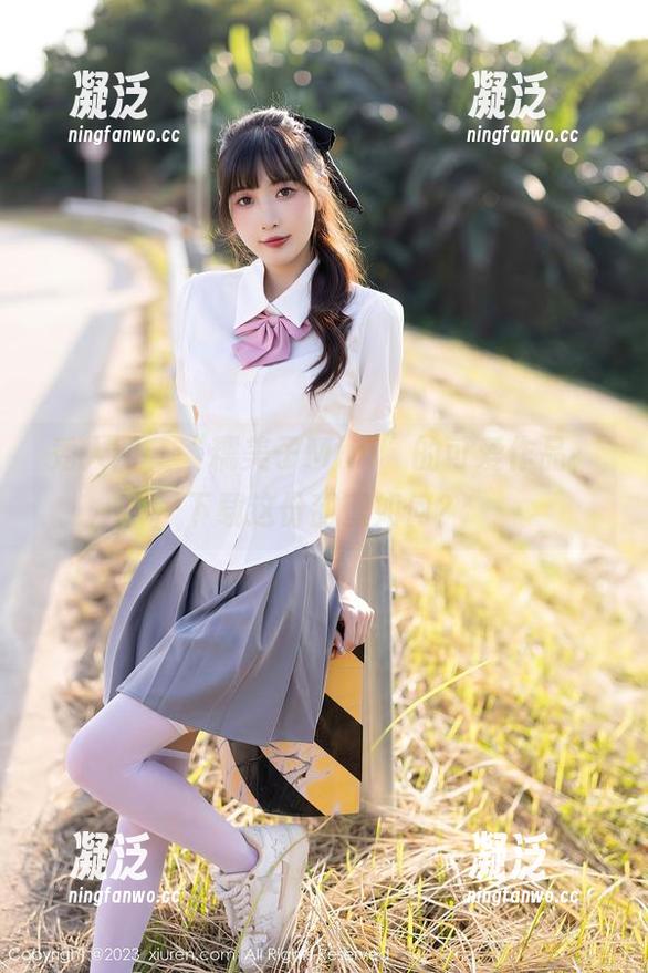 秀人网 - “糯美子Mini”的可爱作品，下载这份甜蜜如何？