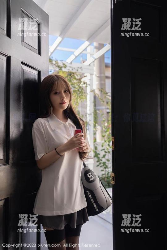 秀人网-金幼汐Vivian 秀人网 - 金幼汐Vivian私房:你见过这么时髦的网袜吗?