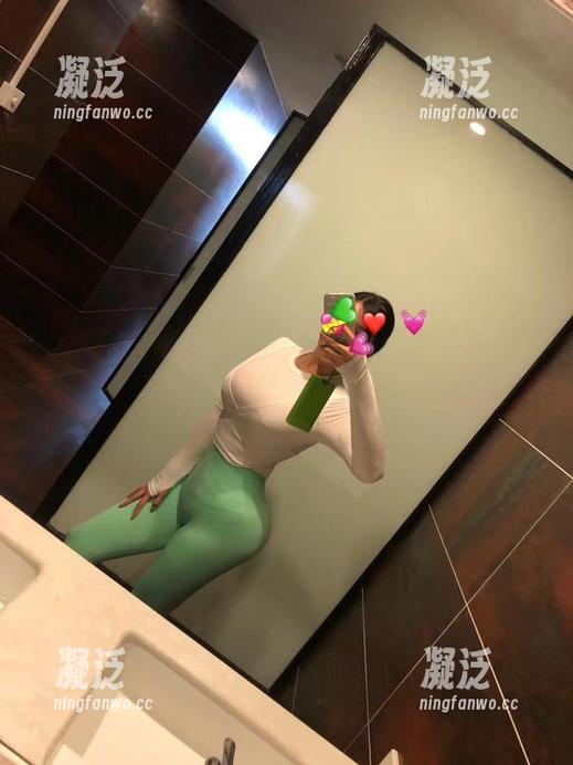 紫色哒豚豚 微密圈 - 不信你看,紫色哒豚豚的体操服套图,小心被吸引!