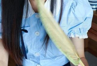 绮梦摄影 – 下载子涵的双人照后，请自行搭配奇怪的想象，谁知道她们聊了什么？