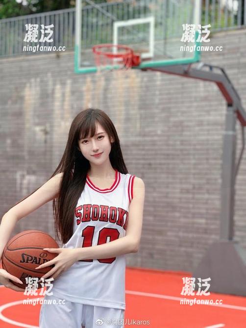 腐团儿Ikaros 听说白裙是腐团儿Ikaros的另一种魔法,美图来验证