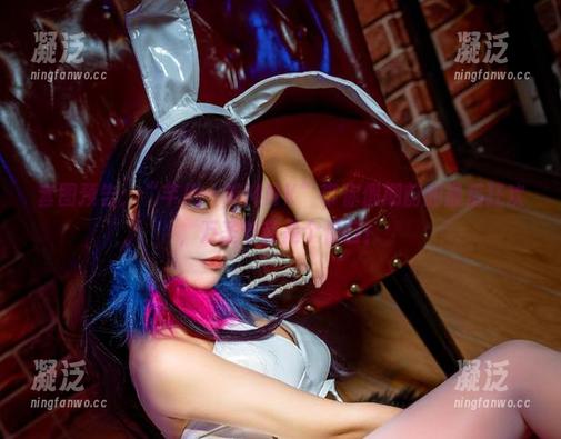 芊川一笑MNK 套图预告:“芊川一笑MNK”带你假期前的最后狂欢,万圣节就是个借口!