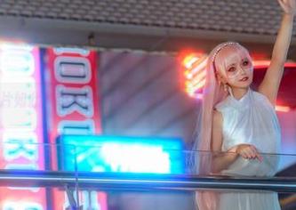 图片如此，芊芊酱w的秘书也许和你想得完全不一样