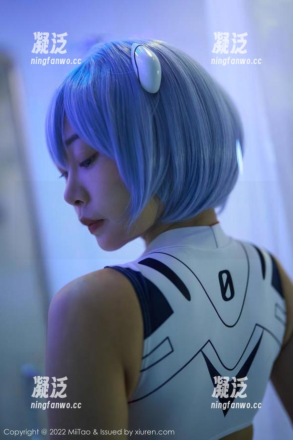 蜜桃社-萌美Moemi 蜜桃社 - 啥?萌美Moemi的黑色作品引发了我无数灵感,但分享时表情估计不太美?