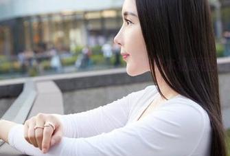 蜜桃社 – 白丝是怎么回事，符合集锦的铃木让原图充满了各种期待。