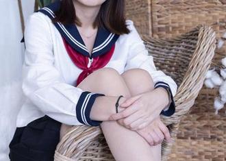 袜啵啵 – 这不是在讲小安的裸足原图，这是在分享一种叛逆的气息吧