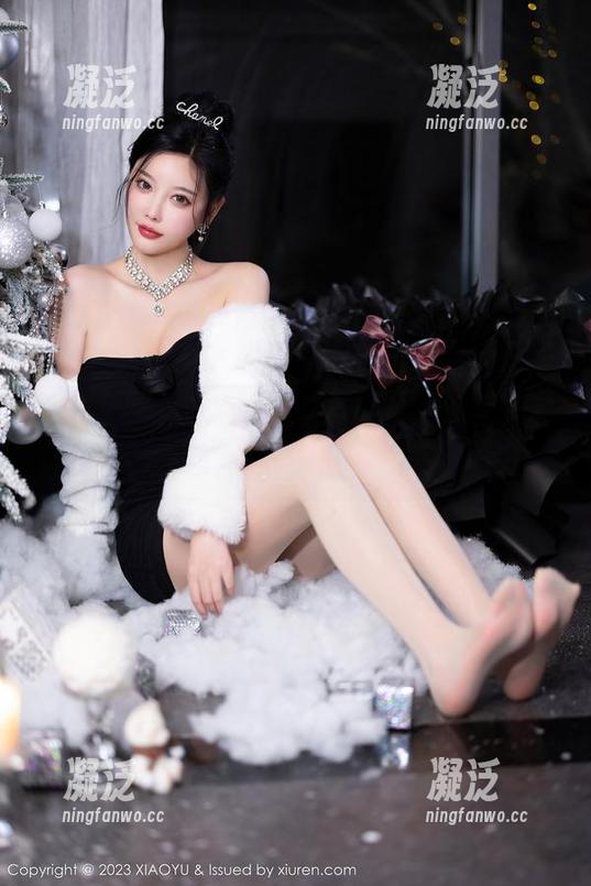 语画界 - 免费下载！梦梵的瑜伽图集，展示我的各种“摔倒”技巧。