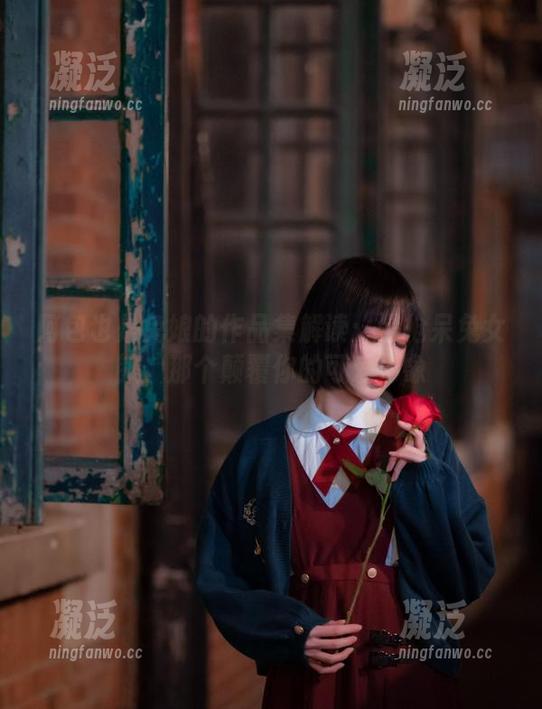 阿包也是兔娘 阿包也是兔娘的作品集解读:黑枪呆兔女郎,那个颠覆你的可爱形象