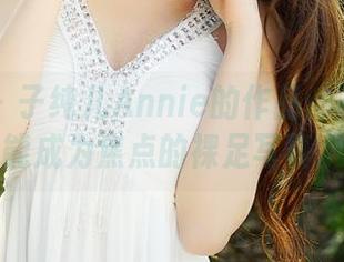 青豆客 – 子纯儿Annie的作品：不穿鞋也能成为焦点的裸足写真。